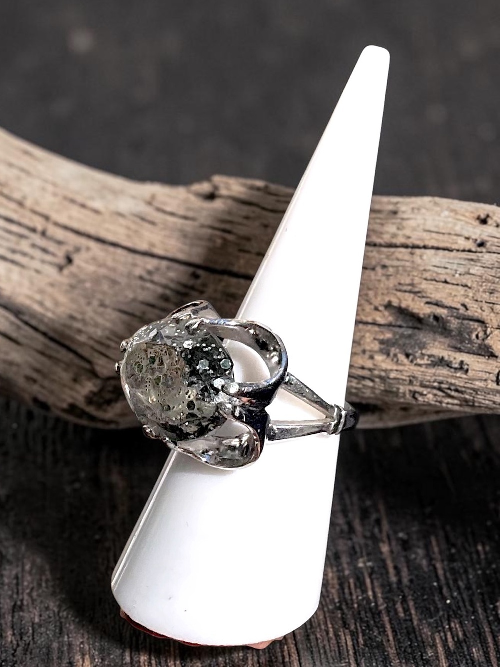 🌺UNIQUE Vintage Sterling & Quartz  Crystal Ring